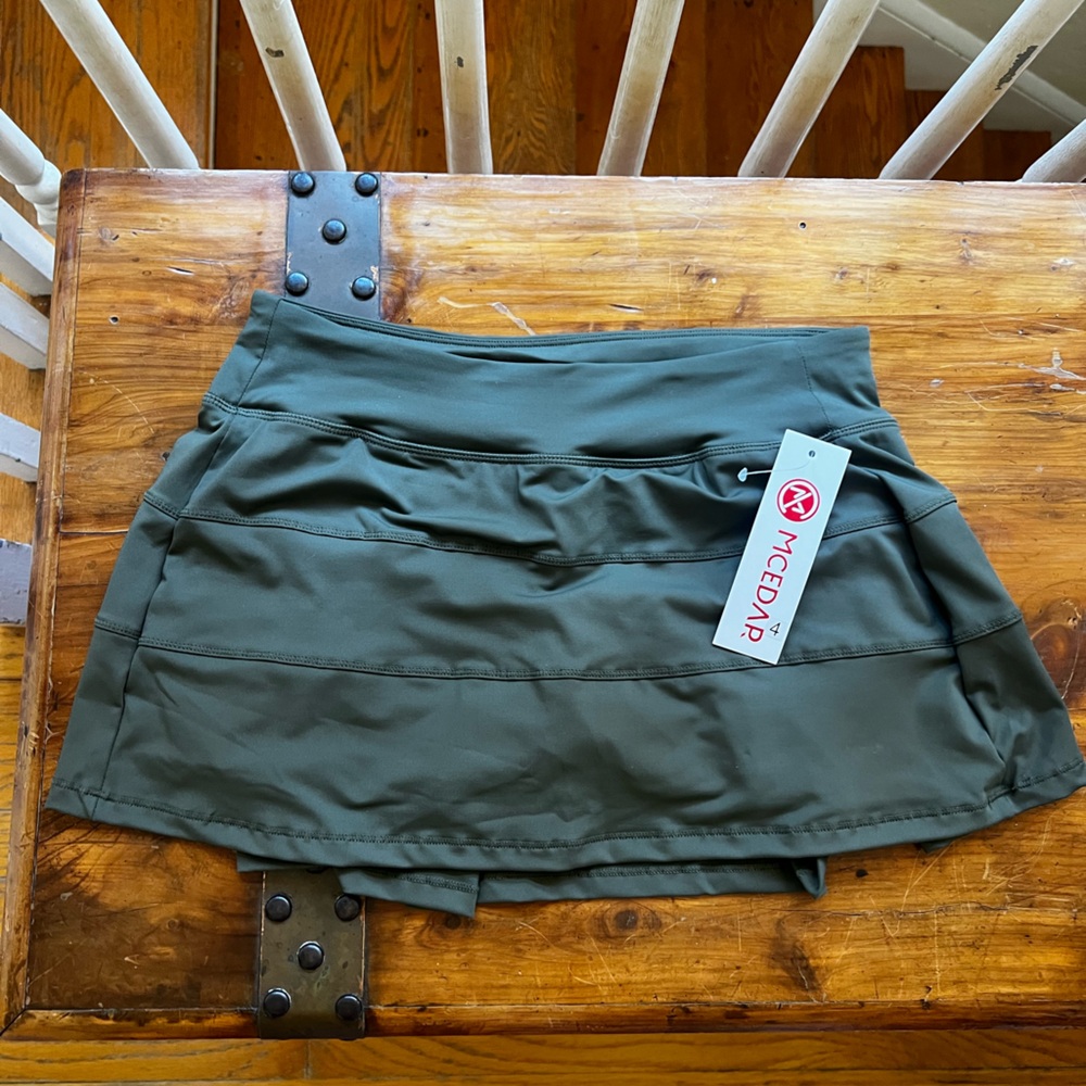 NWT Athletic skirt